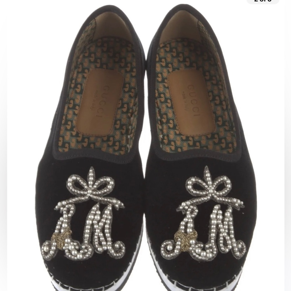 Brand new in box size 5 women but they are on the slim fitting